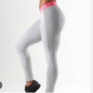 Gymshark Flex Leggings in Light Gray and Pink - Women's size small